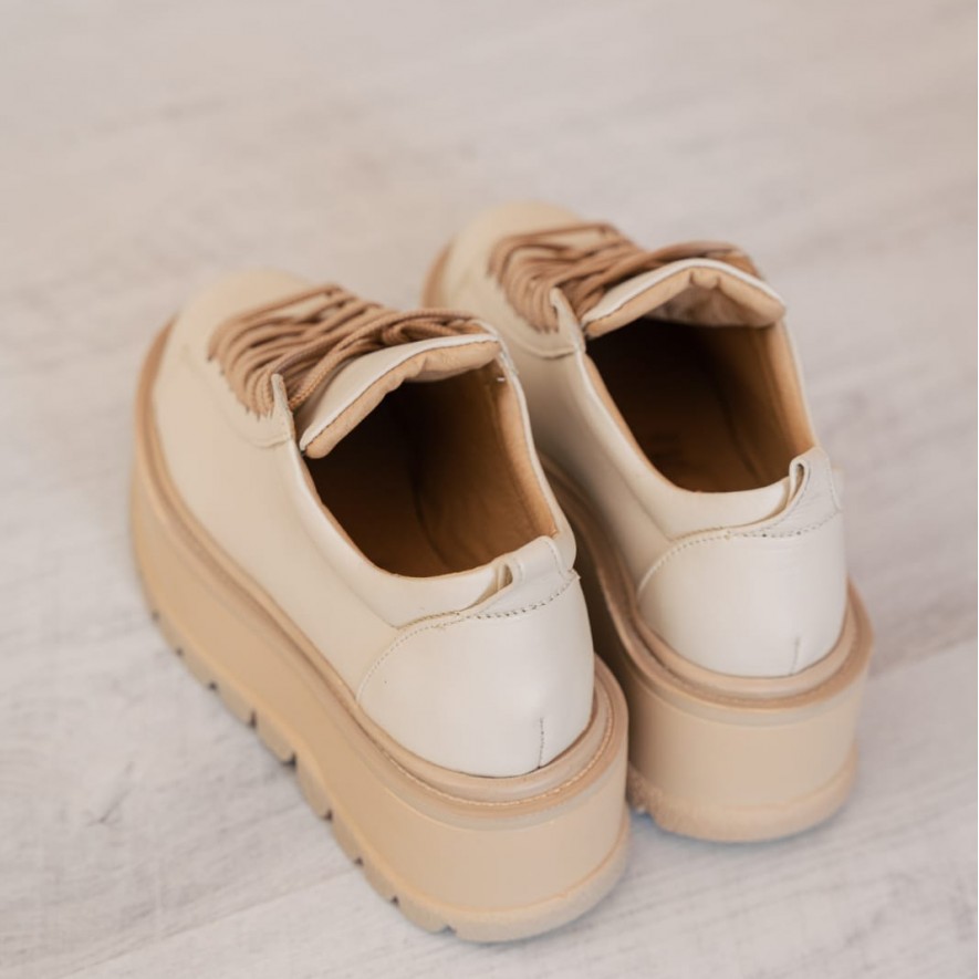 *. Sneakers - Medellin - Nude - Basic